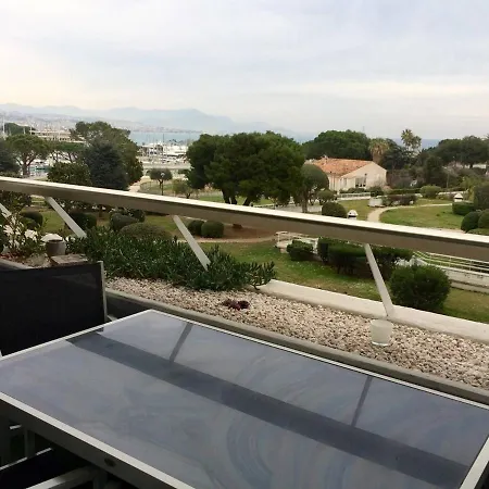 2 Pieces, Clim, Parking, - Fr-1-252a-28 * Villeneuve-Loubet